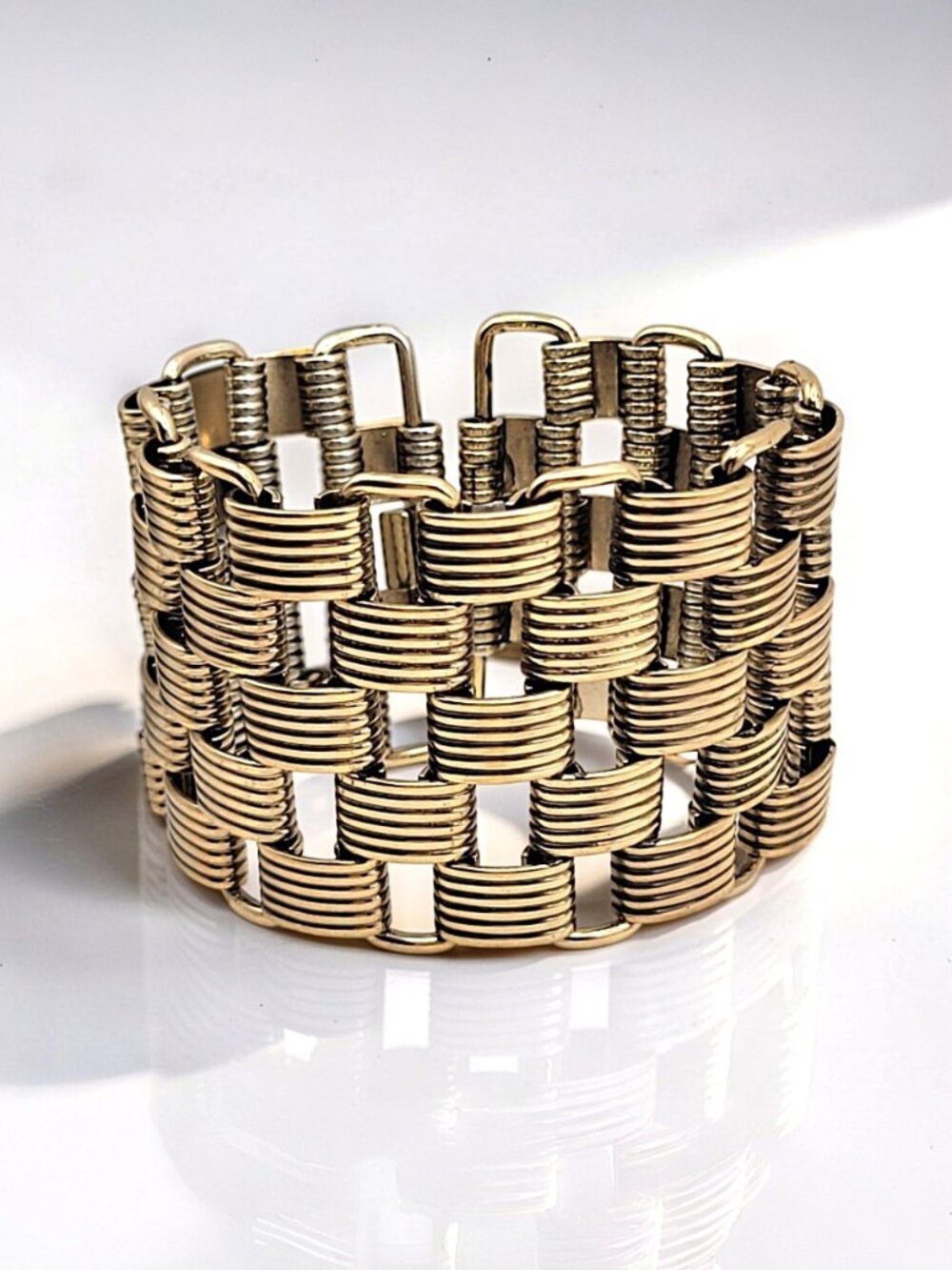 Vintage Y2K Gold Tone Wide Woven Chain Bracelet